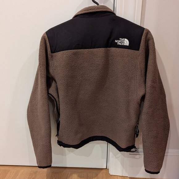 EUC The North Face Retro Denali Jacket (Fleece, Brown) - Picture 15 of 16